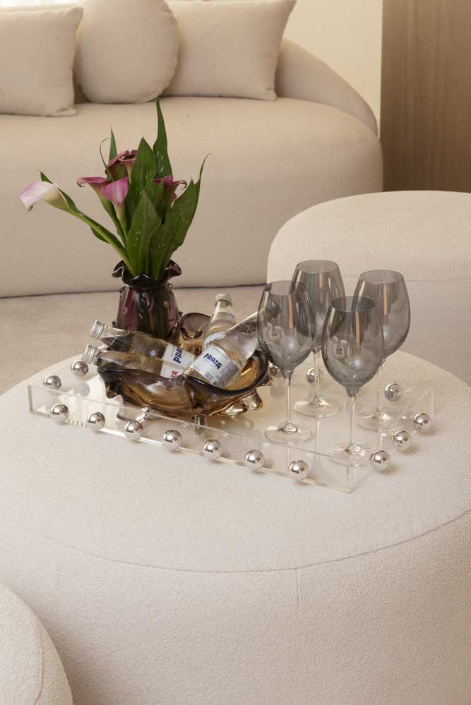 Bandeja Gris Acrílico Cristal com Esferas Metálicas – 58 cm