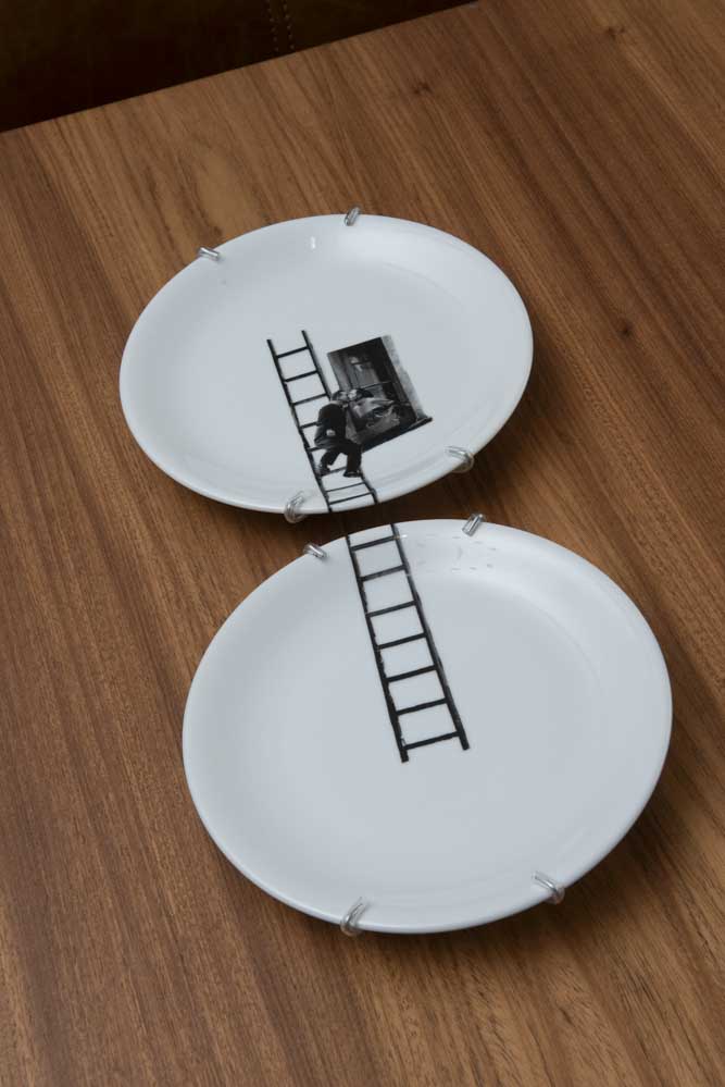 Conjunto 2 Pratos Decorativos de Porcelana 19cm – O Beijo