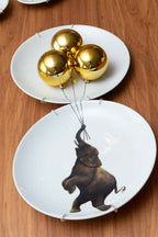 Conjunto 2 Pratos de Porcelana 27cm – Elefante com Balões Dourados