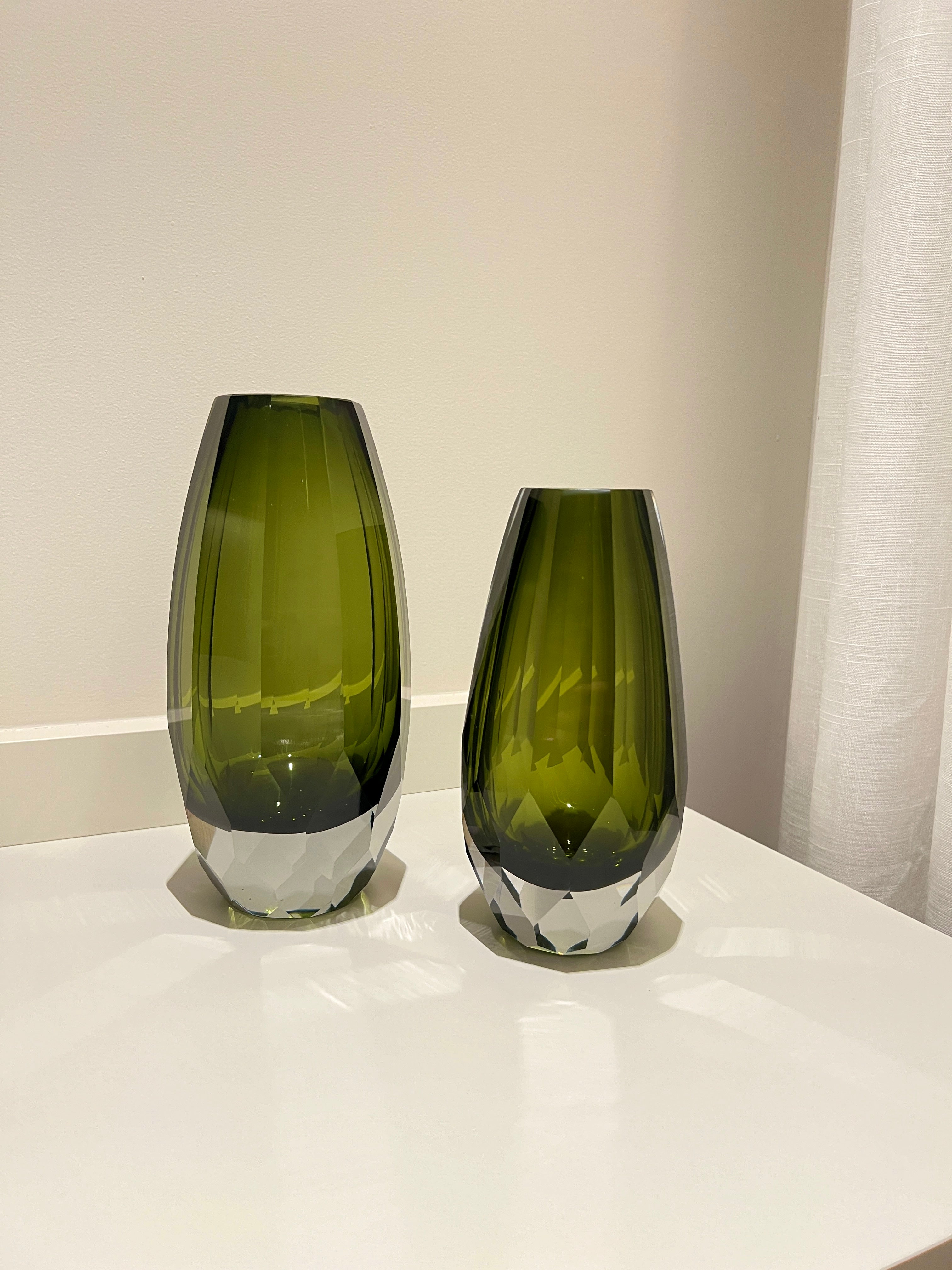 Vaso Cristallo Vidro Murano – Tamanhos P e M (Âmbar, Cinza Quartzo, Verde Esmeralda)